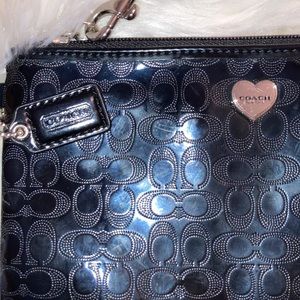 COACH NEW YORK blk wristlet, blk patent leather, 1 inside pocket $29